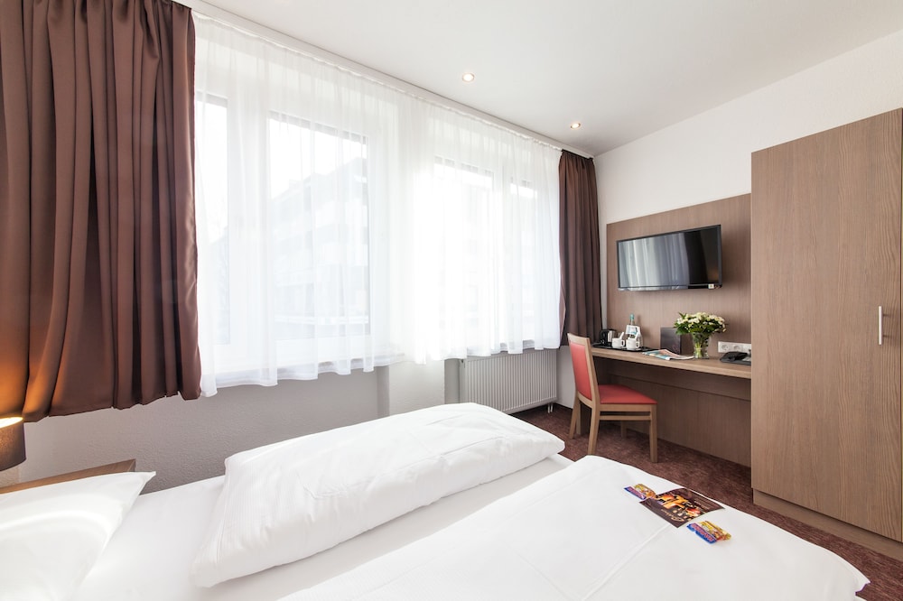 Novum Hotel Excelsior 20/56