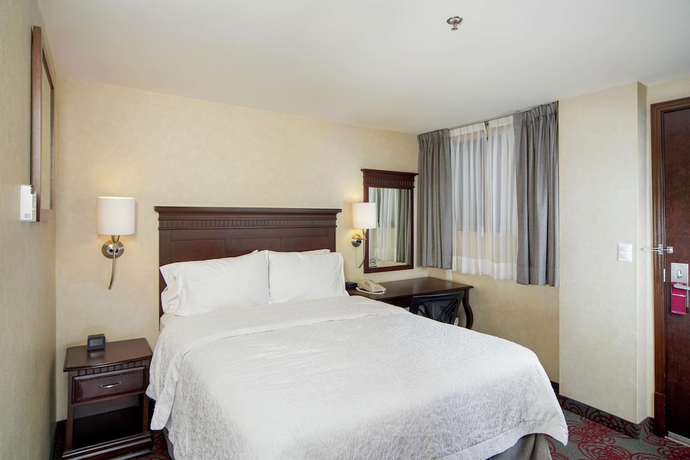 Hampton Inn & Suites Mexico City - Centro Historico 29/73