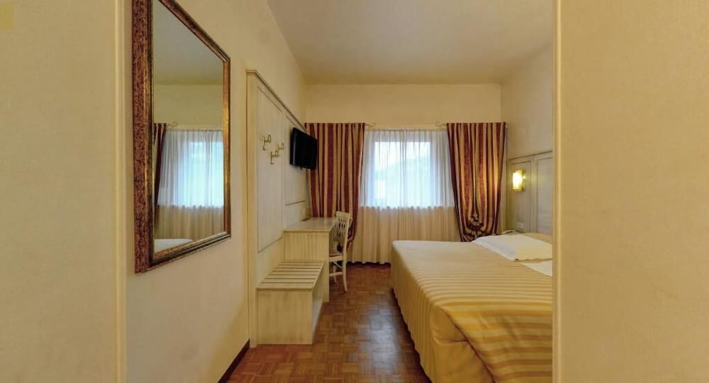 Ai Ronchi Motor Hotel 8/29