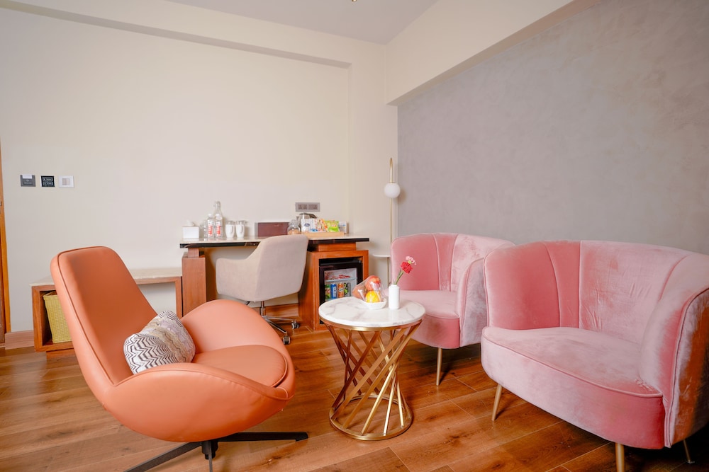 Lazdana Hotel Bangalore 47/53