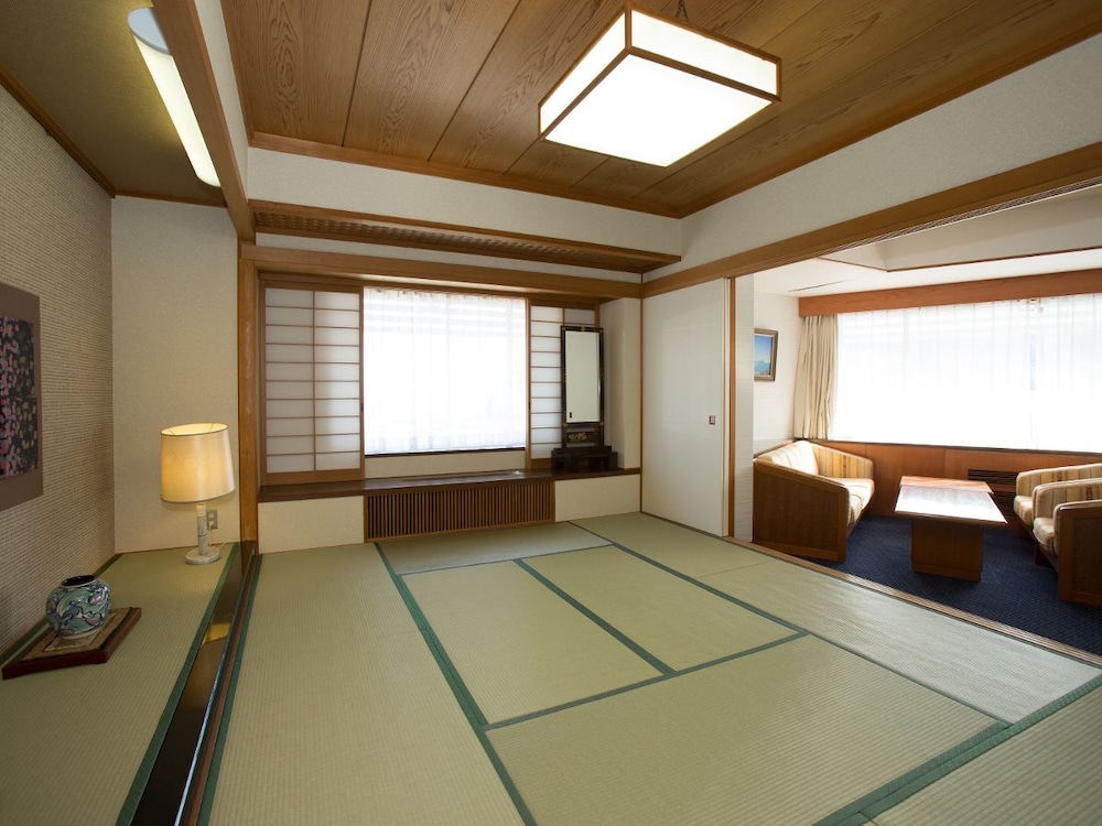 Atami New Fujiya Hotel 44/60