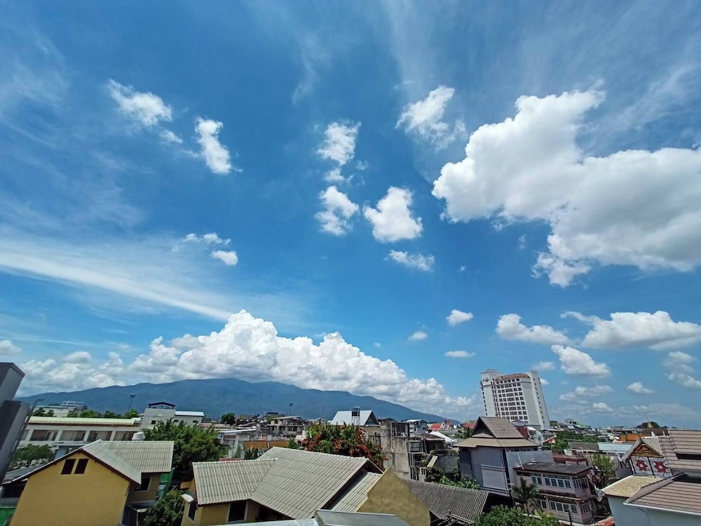 CHIANG MAI THAI HOUSE 63/71