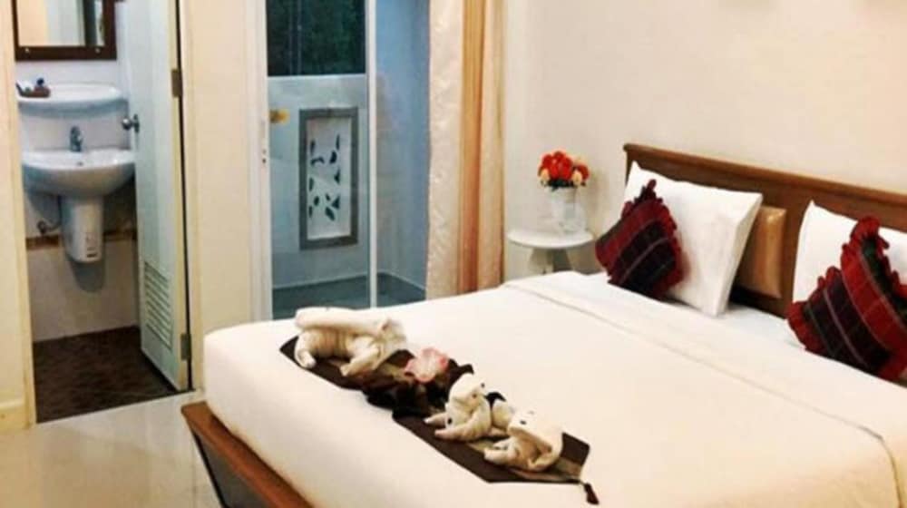 Chumphon Travelodge Hotel 25/37
