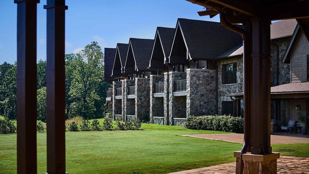 The Sewanee Inn 63/67