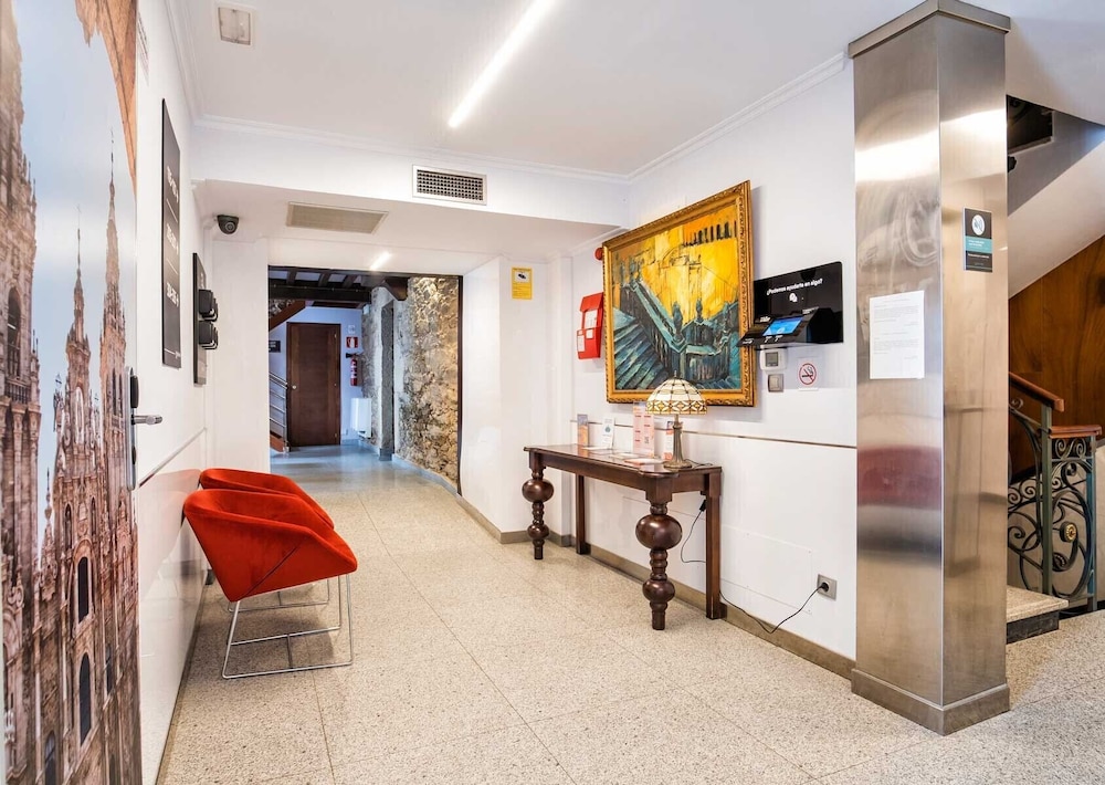 Hotel Alda Bonaval 7/42