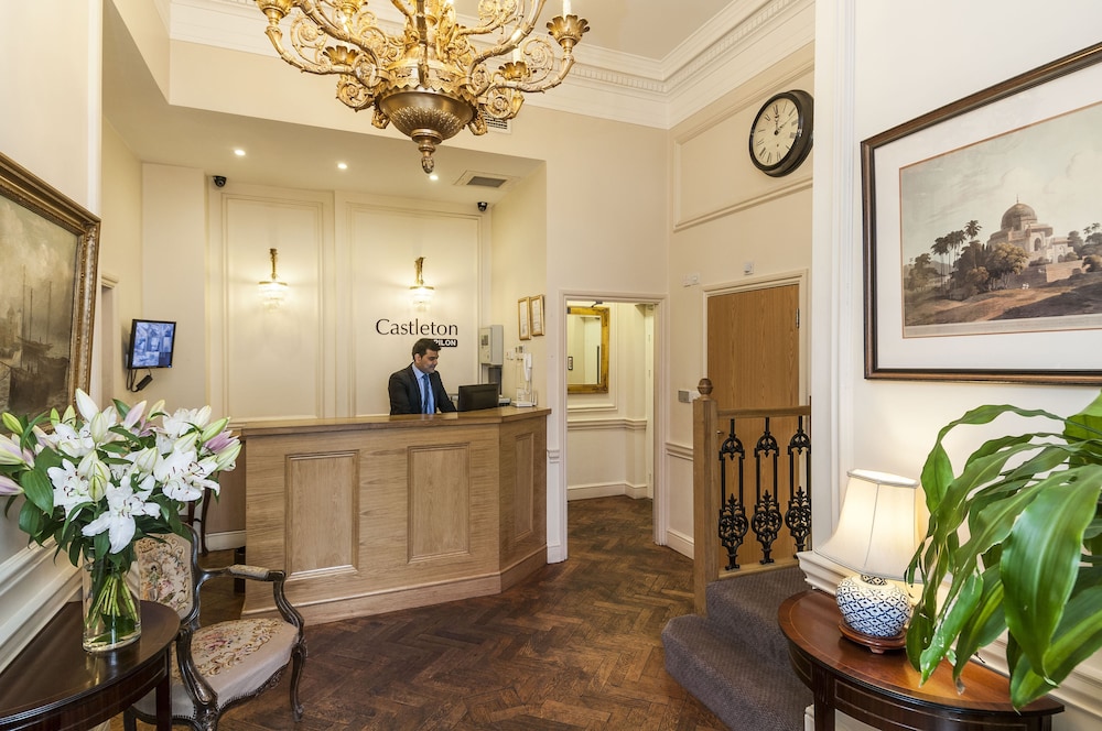 Castleton Hotel 4/61