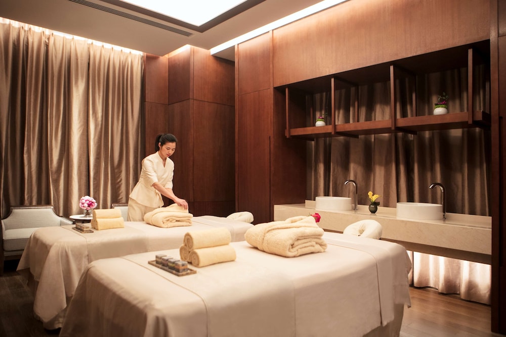 Shangri-La Yuanqu Suzhou 10/50