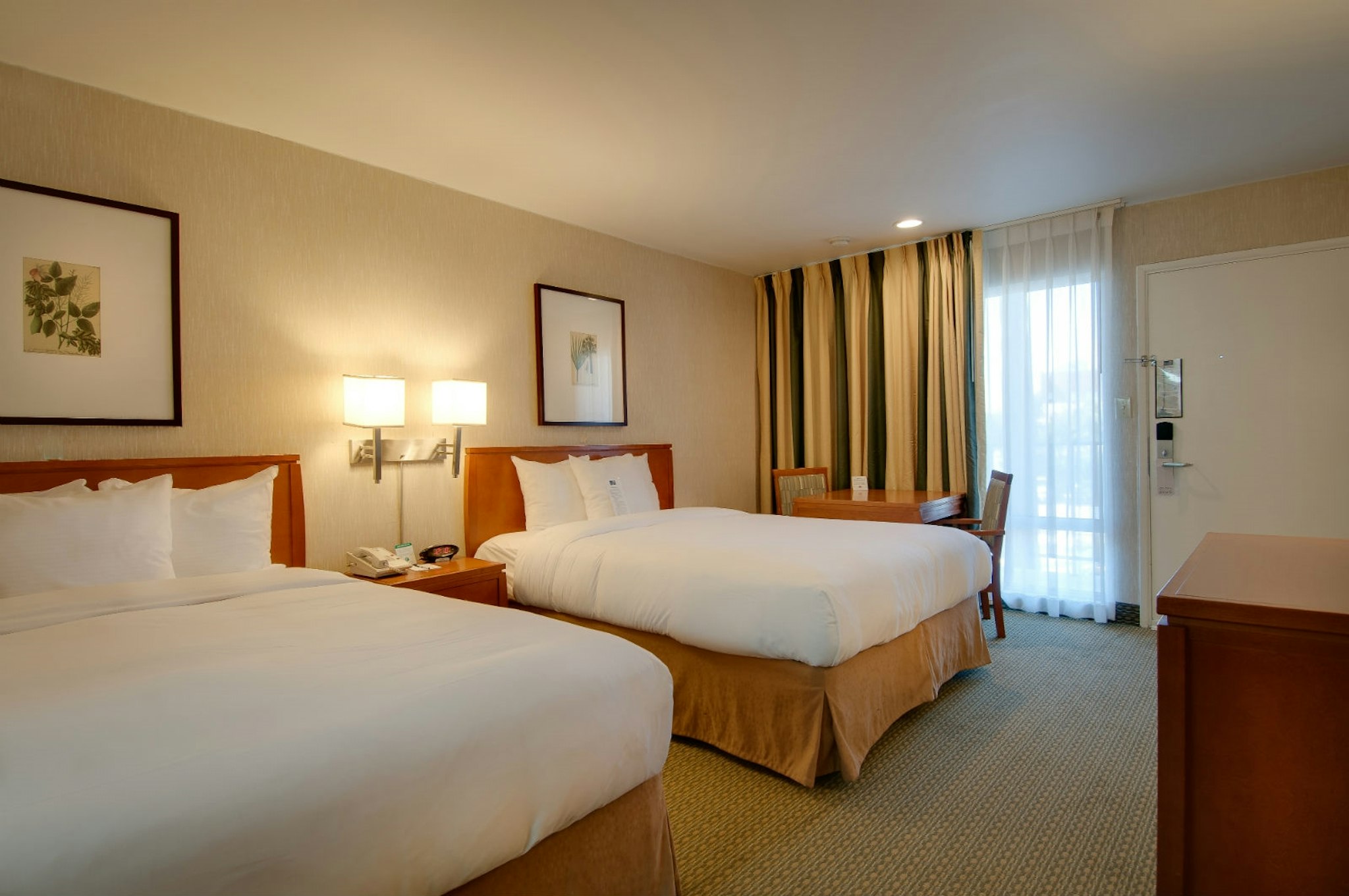 Vagabond Inn Glendale 18/28