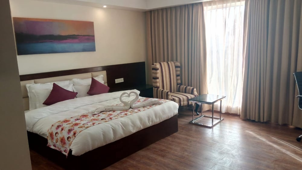 Clarks Inn Suites Katra 12/50