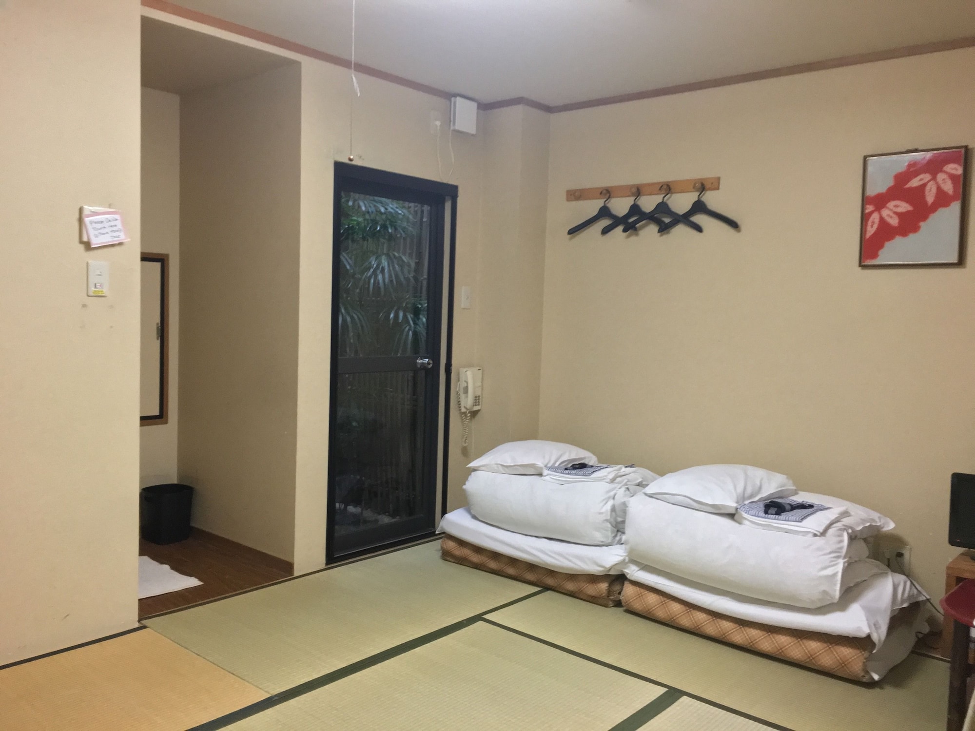 ROOM, TRIPLE, PRIVATE BATHROOM