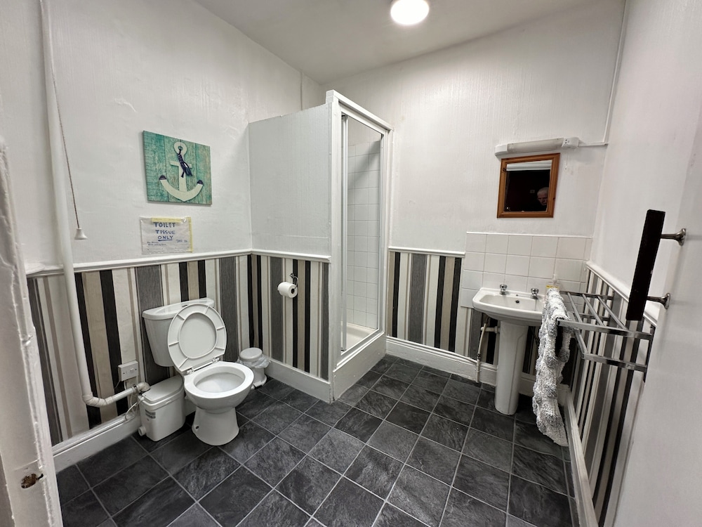 Tuxford House Hotel 22/34