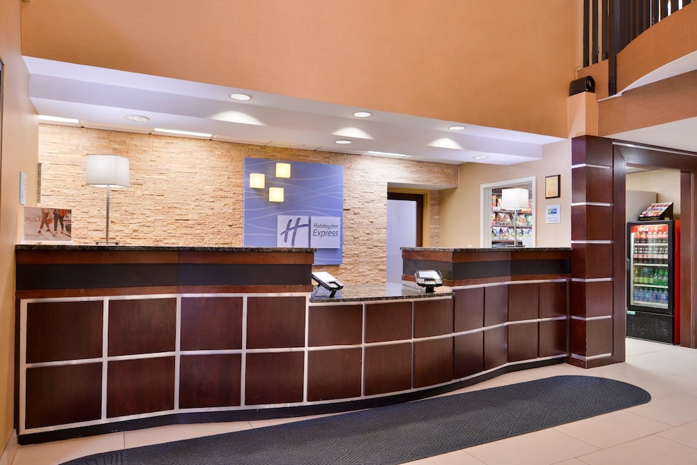 Holiday Inn Express Hotel Suites West Chester 5/76