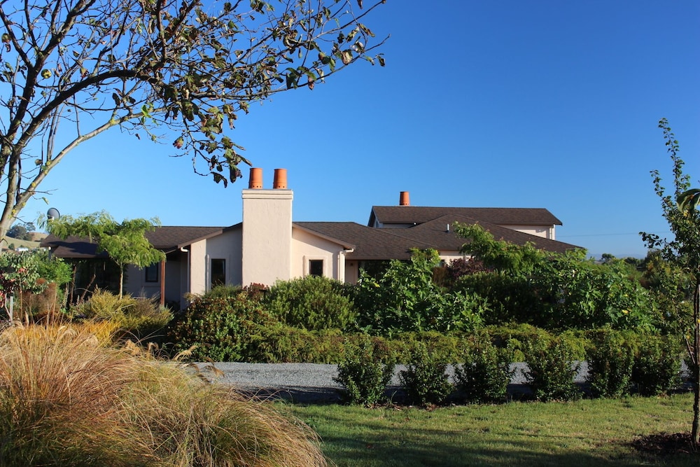 The Summit Lodge 30/33