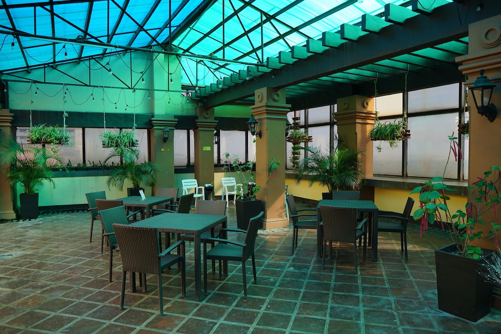 Bayview Park Hotel Manila 32/50