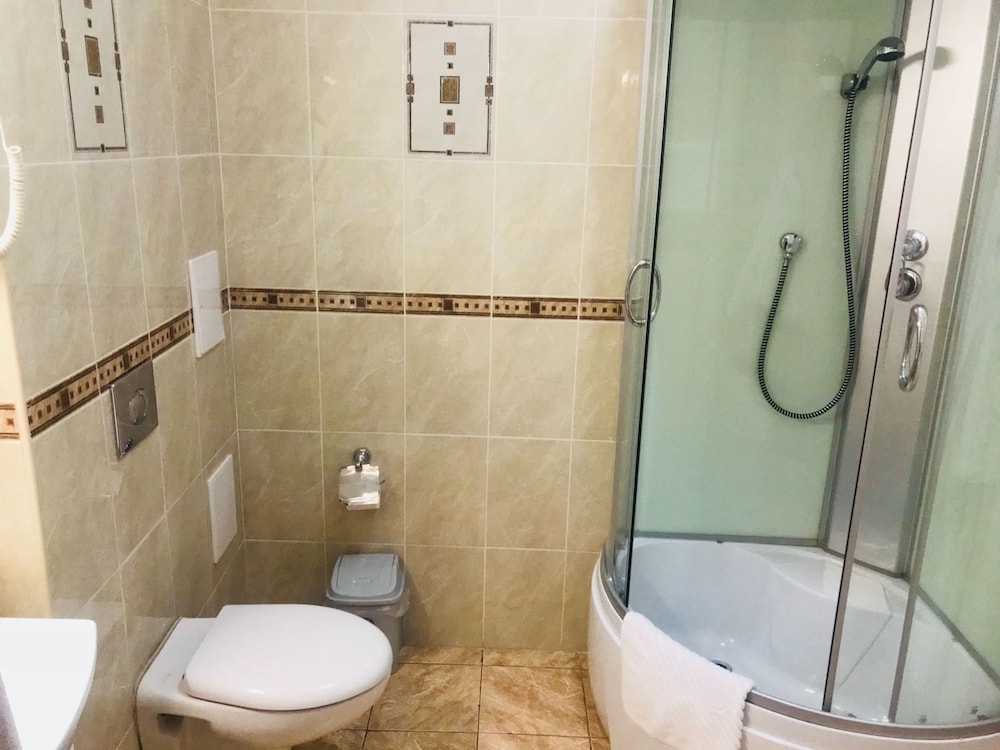 Sultan Beibarys Hotel 37/38