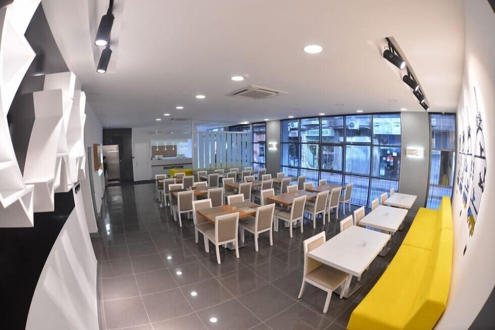 Sahin Hotel 2 25/36