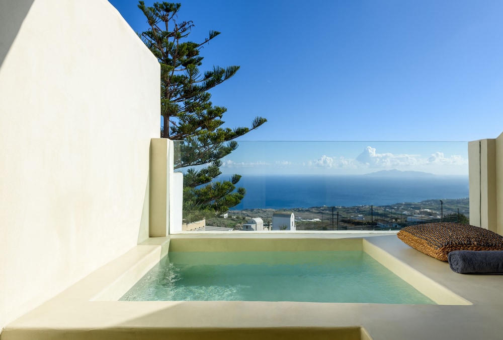 Divelia East Suites 30/48