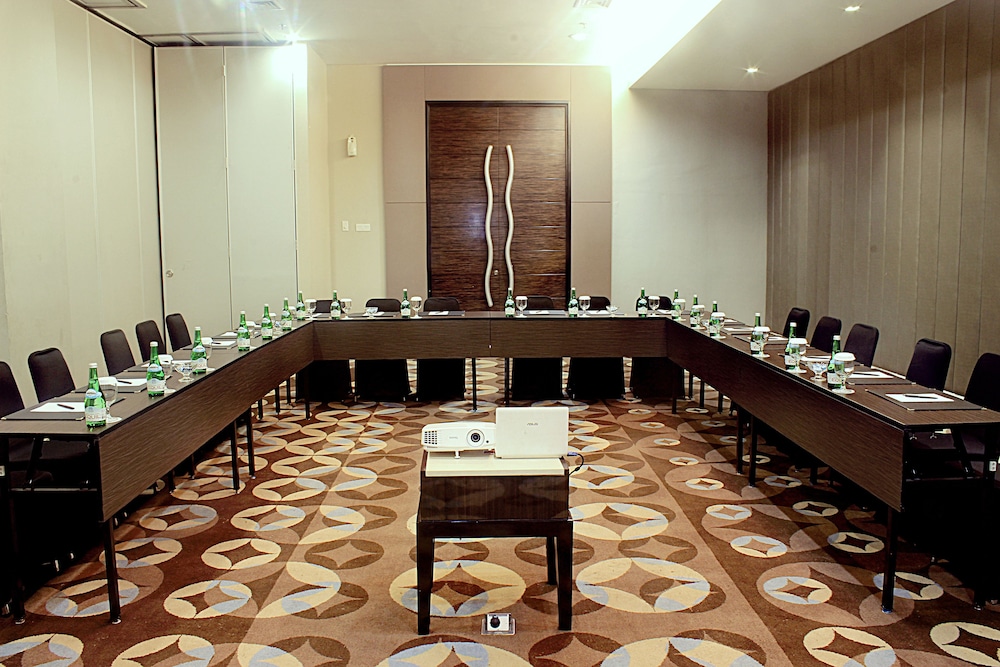 Nemuru Grand Bellevue Radio Dalam 34/39