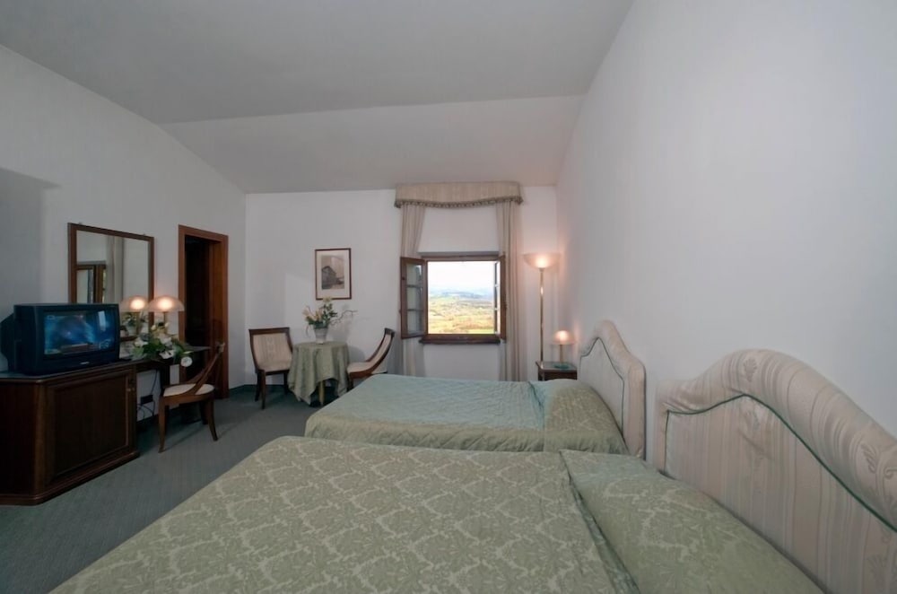VIlla San Lucchese 38/56
