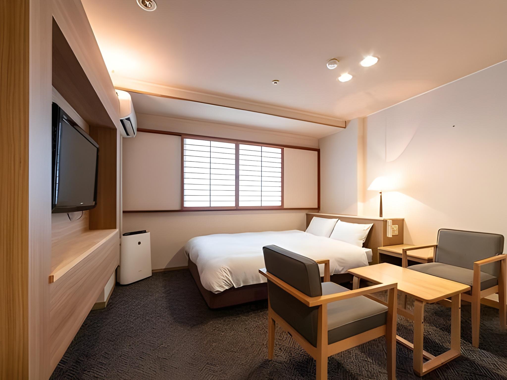 Semi Room, Economy, Semi Double Bed, Bathtub