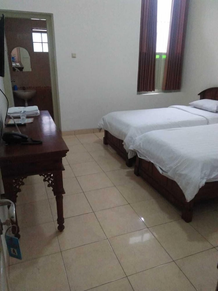 Hotel Besar Purwokerto 16/50