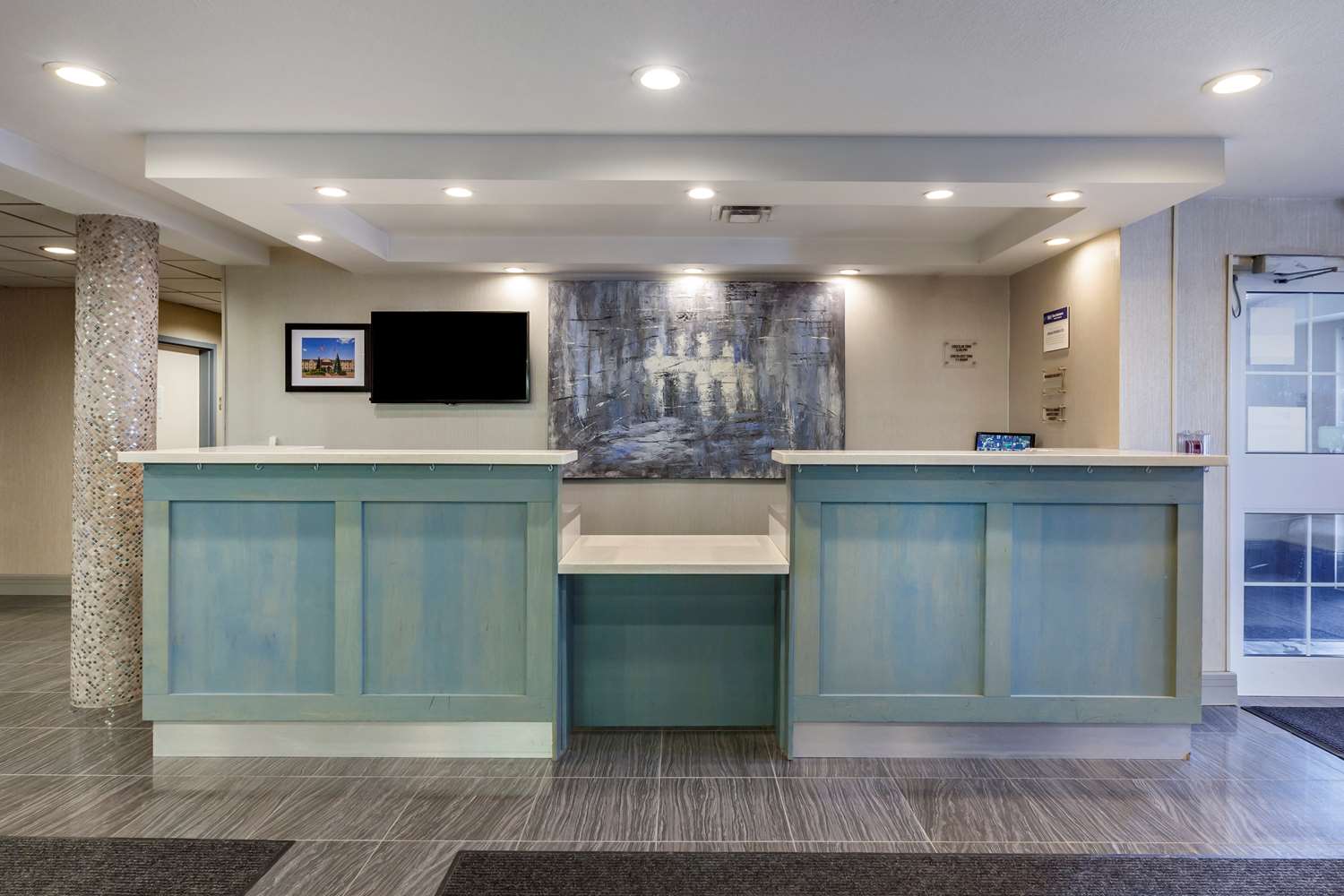 Best Western Plus Woodstock Inn & Suites 3/22