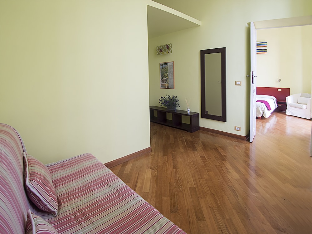 Residenza Viani Guesthouse 16/26