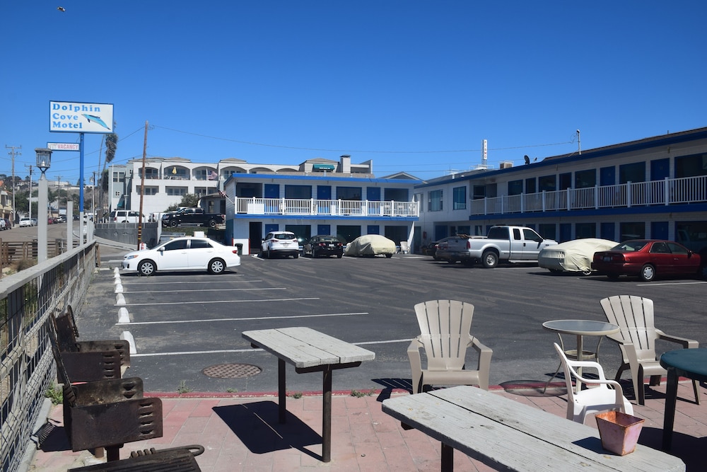 DOLPHIN COVE MOTEL 34/69