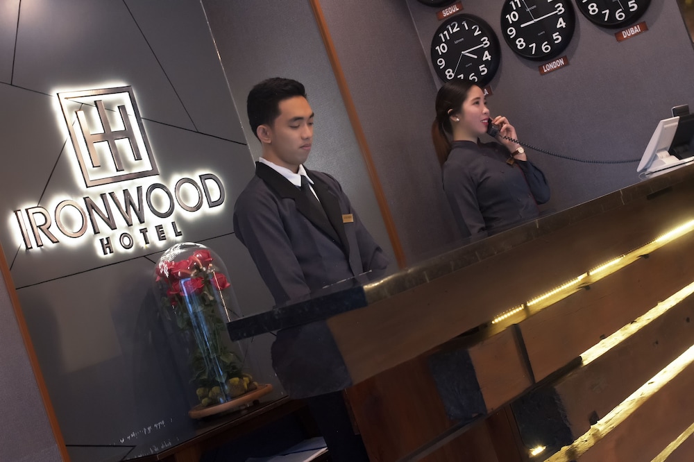 Ironwood Hotel 3/52