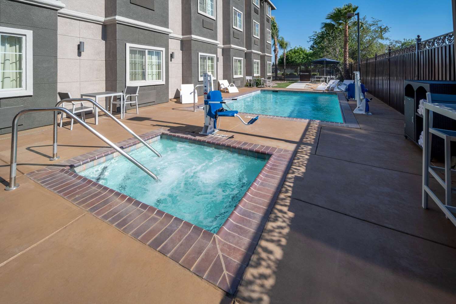 Microtel Inn Suites By Wyndham Tracy 29/67