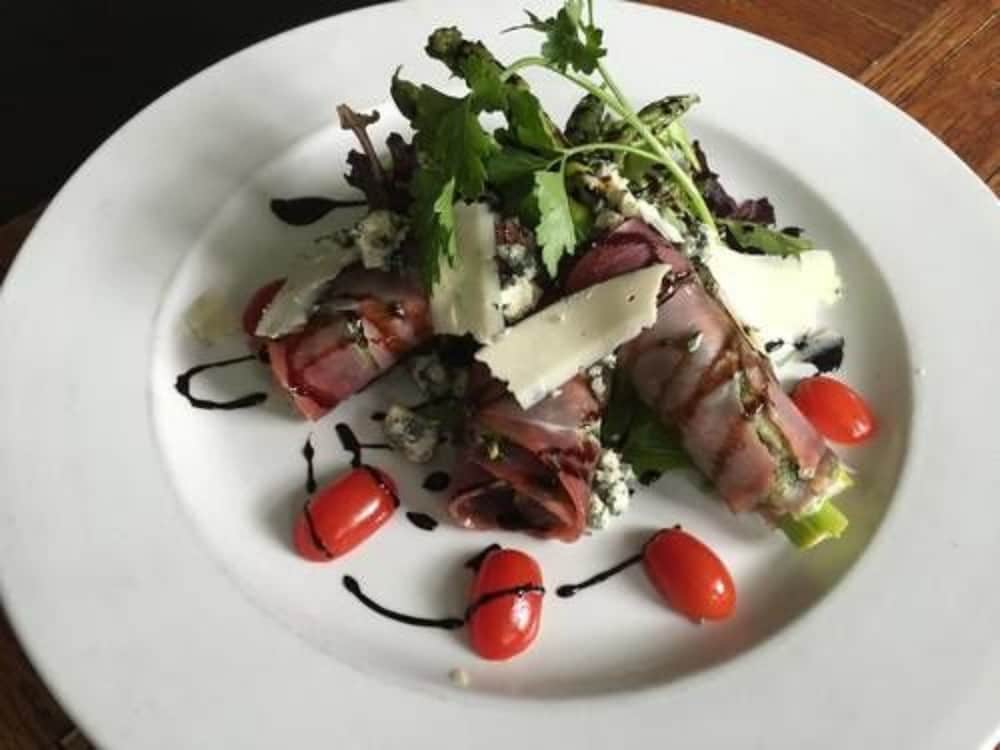 Camelot Restaurant Inn 29/50