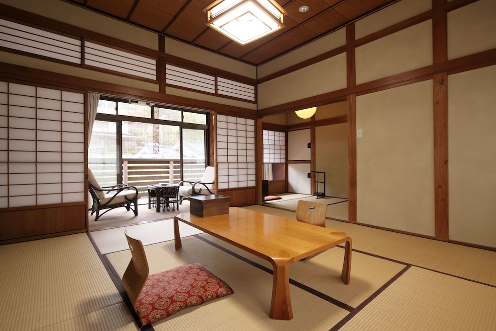 Shimizu Ryokan 41/47