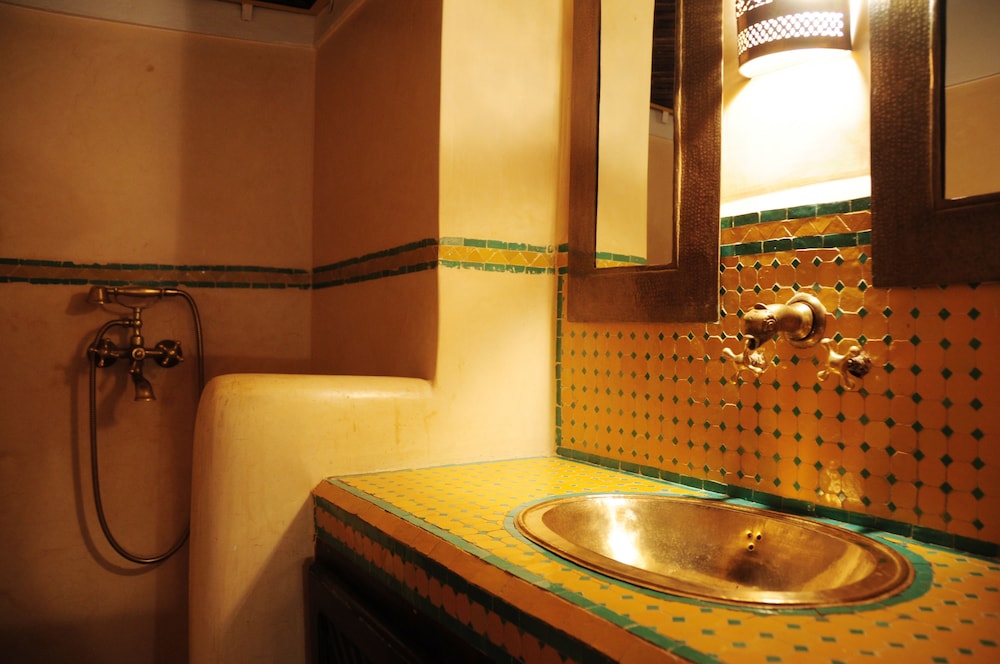 Riad Al Mamoune 25/50