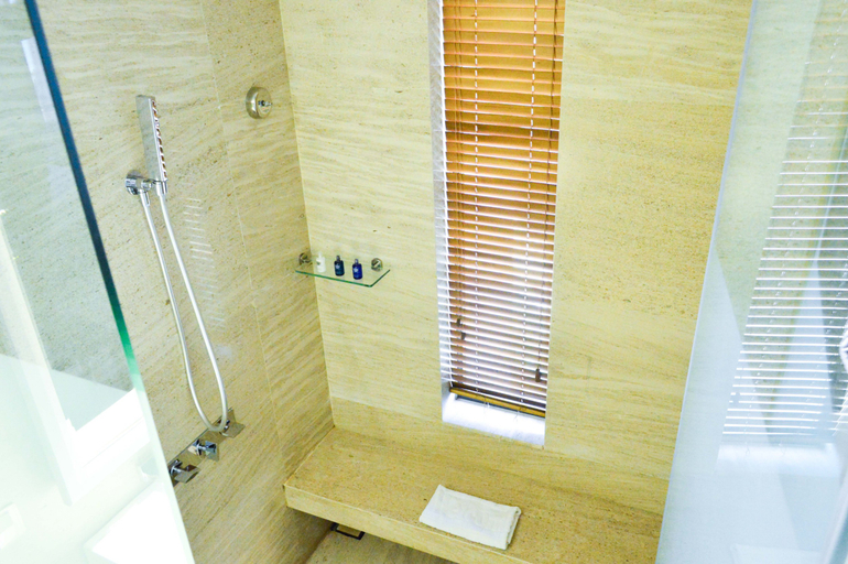 Senior Deluxe Double Partial Ocean View، Holiday Beach Hotel Danang 3/3