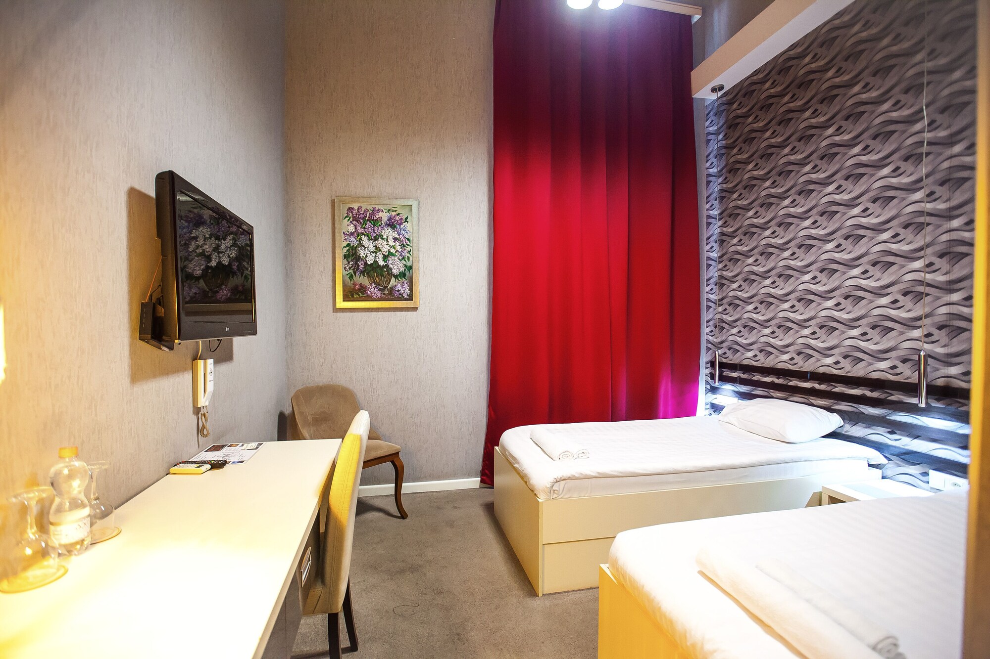 STANDARD, TWIN BEDS