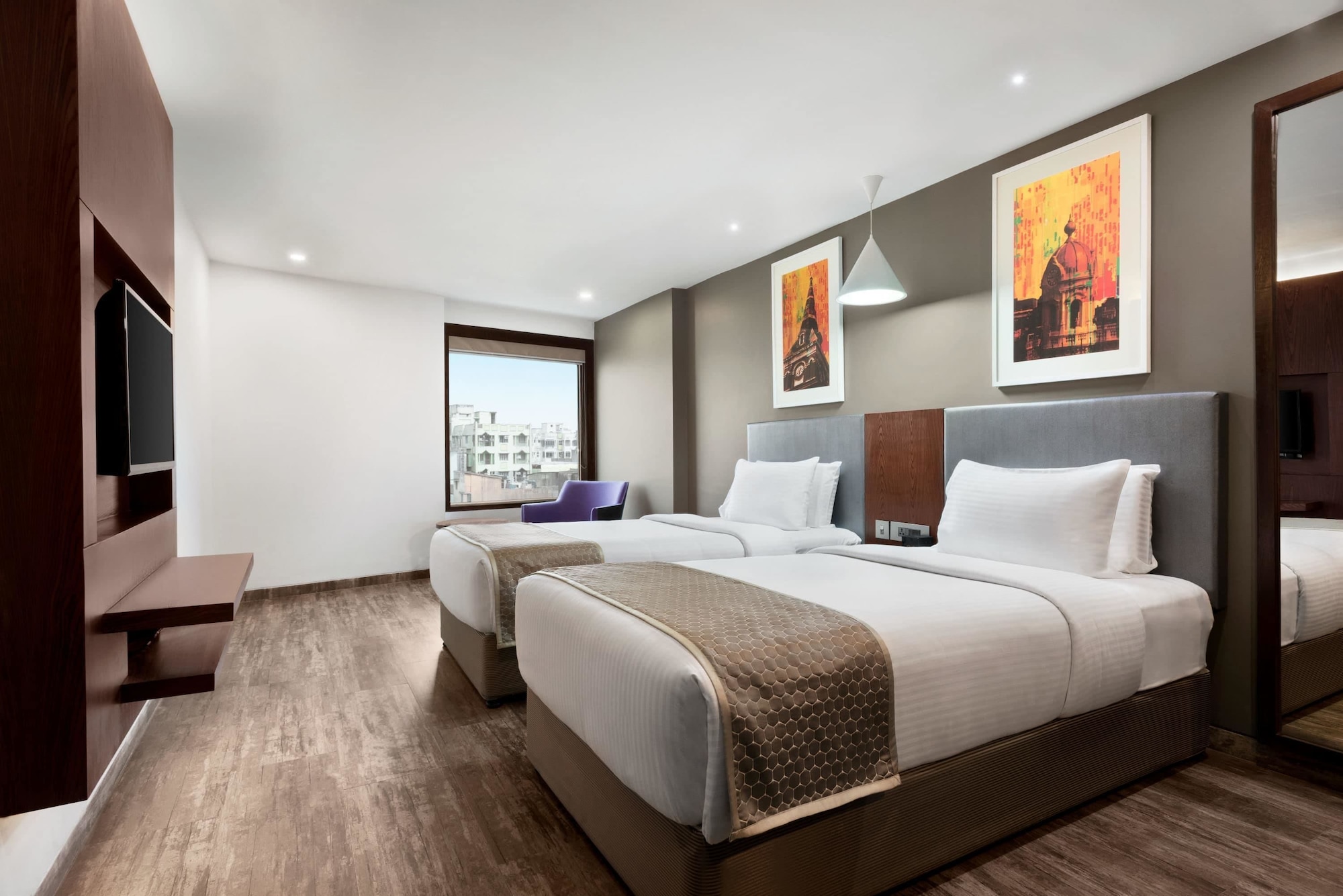 PREMIER, TWIN BEDS
