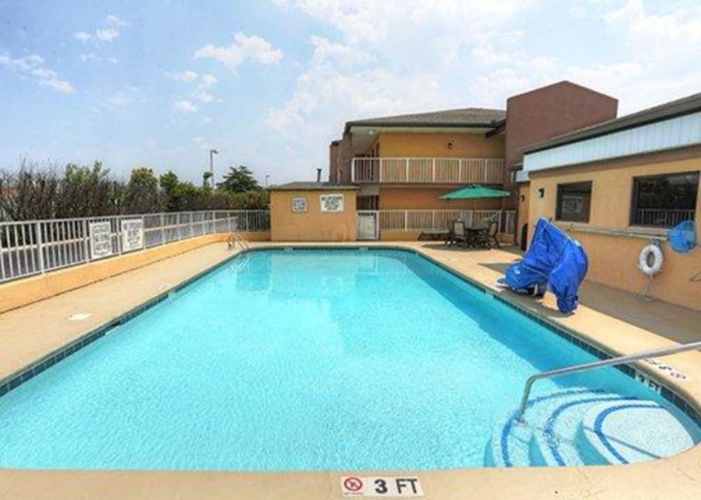 Quality Inn Duncan Spartanburg West 3/39