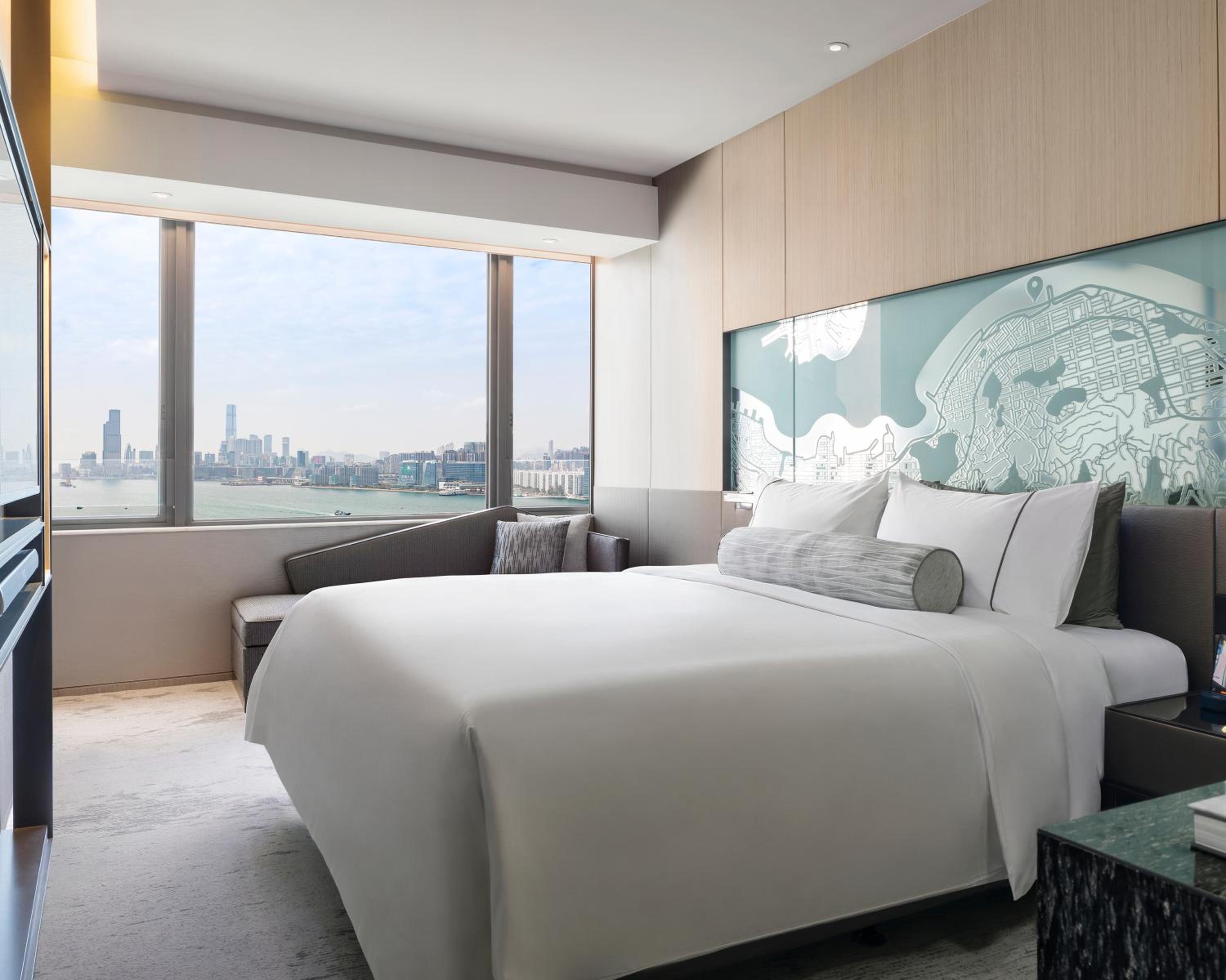 ROOM, KING BED, HARBOUR VIEW, HIGH FLOOR