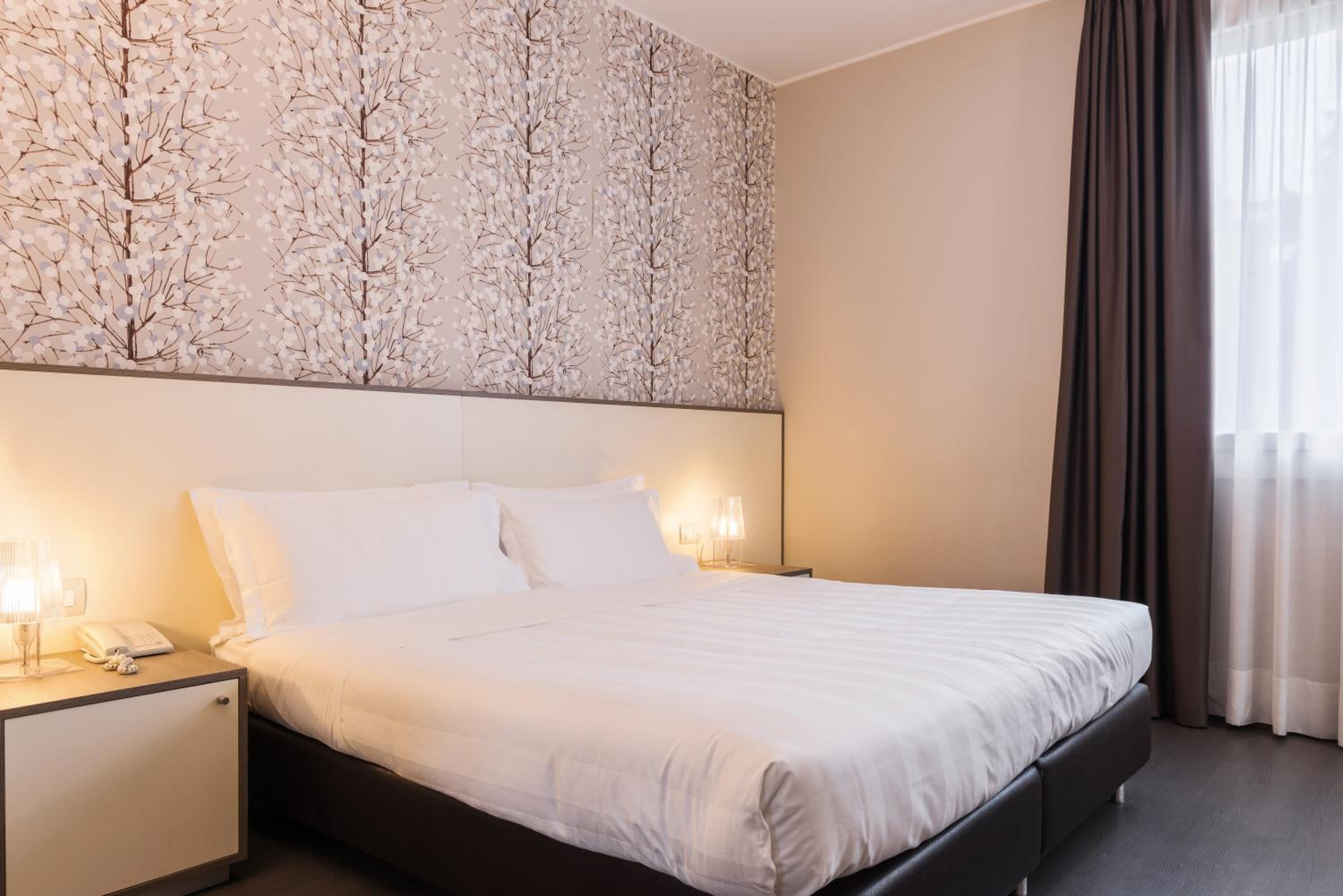 Room, Queen Bed, Park View