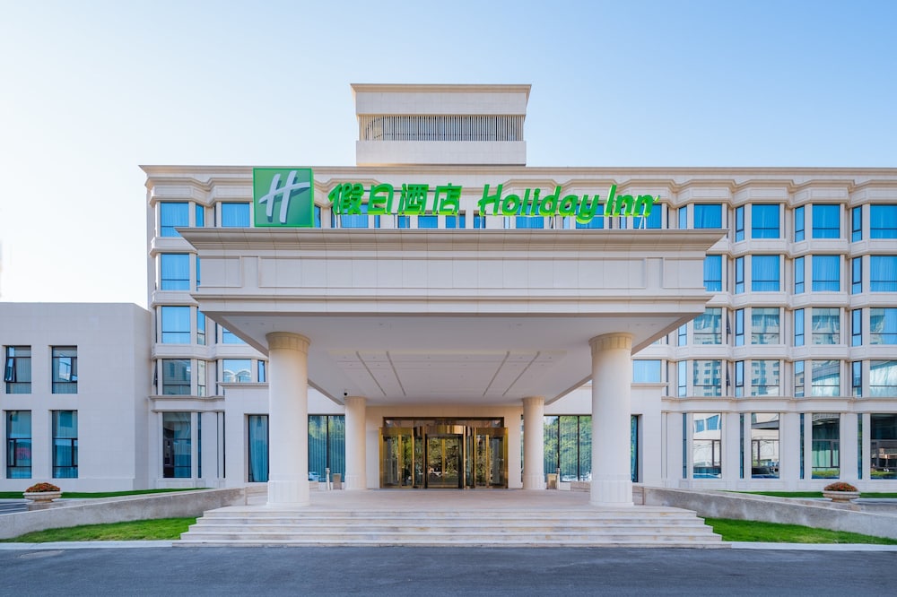 HOLIDAY INN ZHENGZHOU 8/69