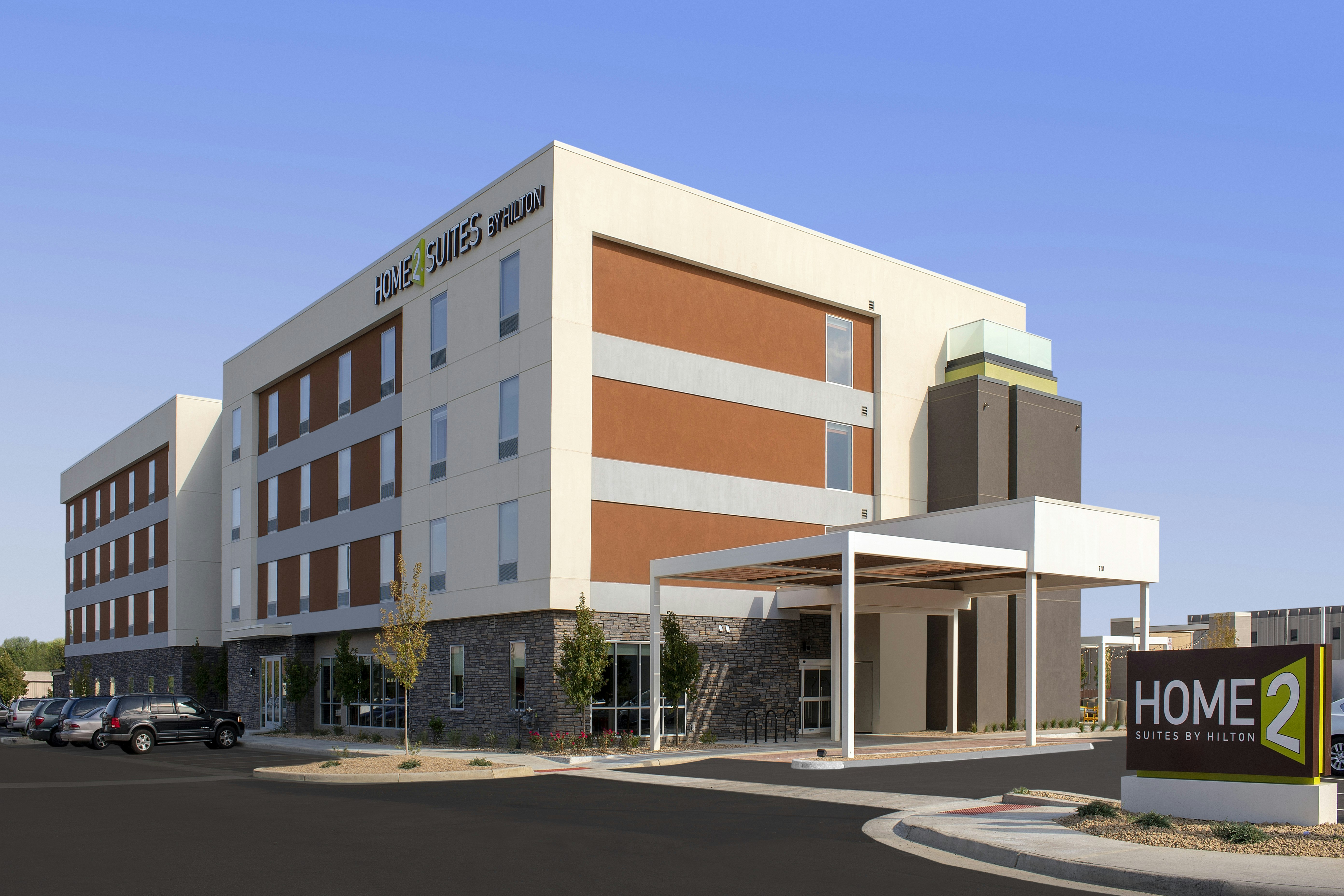 Home2 Suites by Hilton Longmont 29/30
