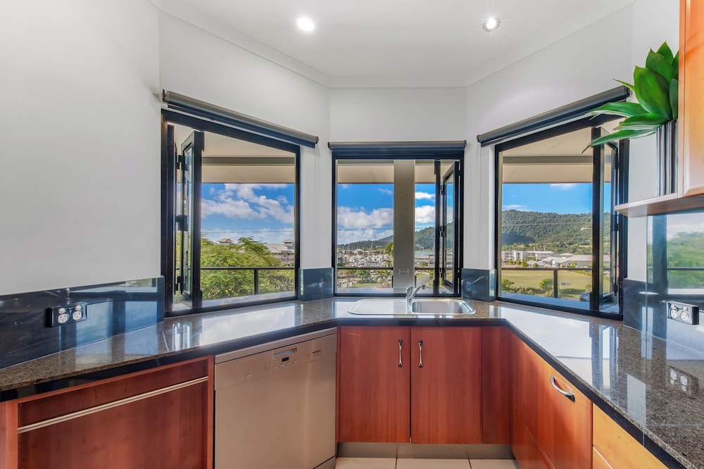 at Waterfront Whitsunday Retreat - Adults Only 16/33