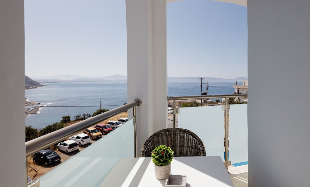 Areti Hotel 46/55