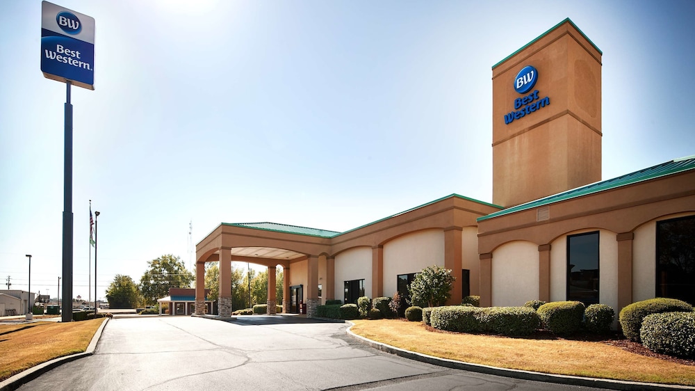 Best Western Executive Suites 2/38