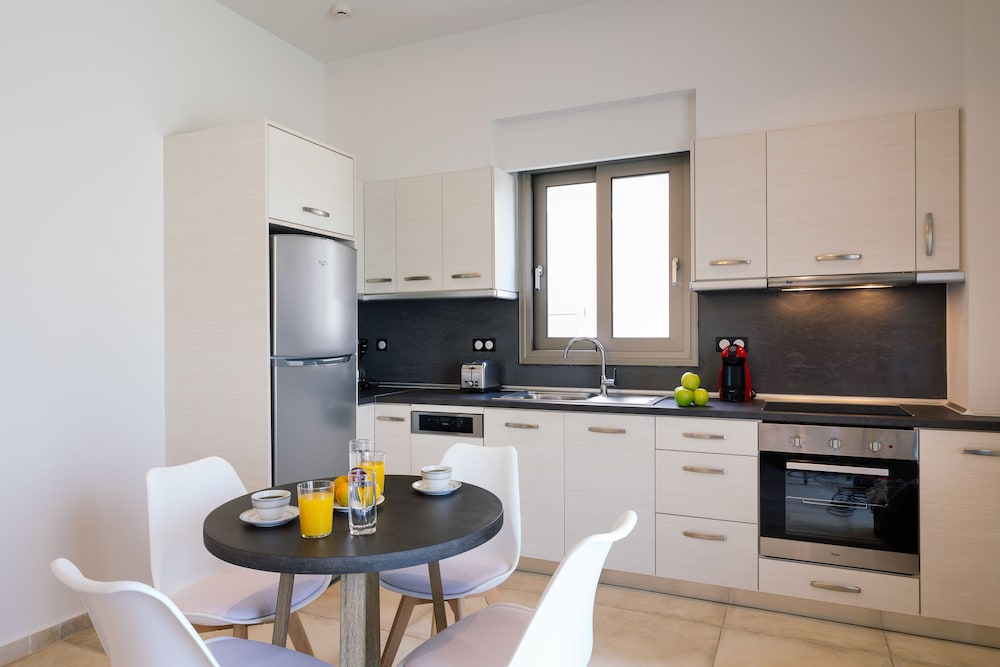 Belvedere Apartments & Spa 63/71