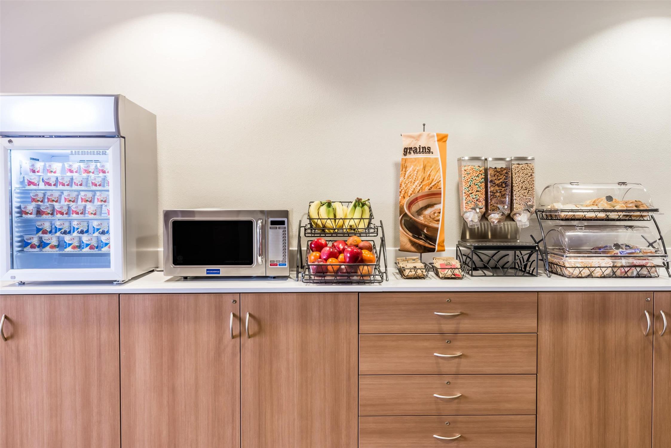 Microtel Inn and Suites By Wyndham Beaver Falls 5/30