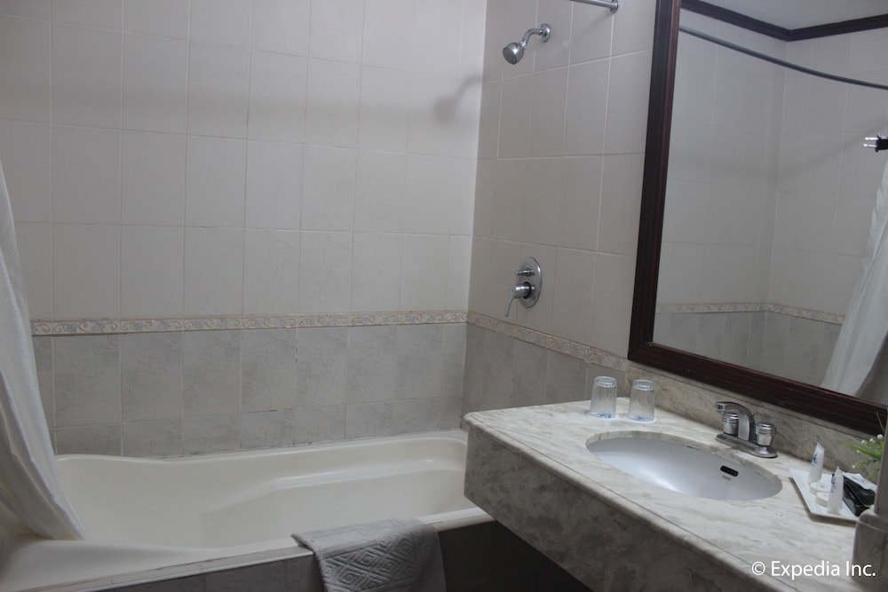 Vista Marina Hotel And Resort 18/52