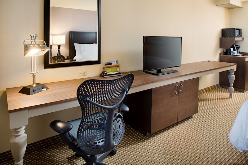 Hilton Garden Inn Hartford North/Bradley Intl Airport 44/50