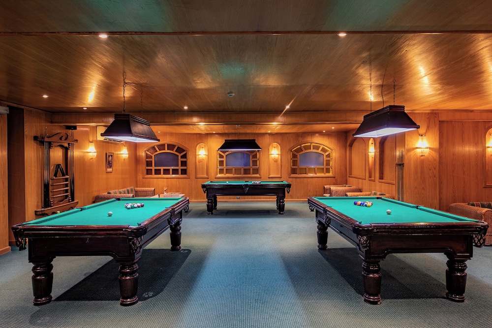 swimming pool spa