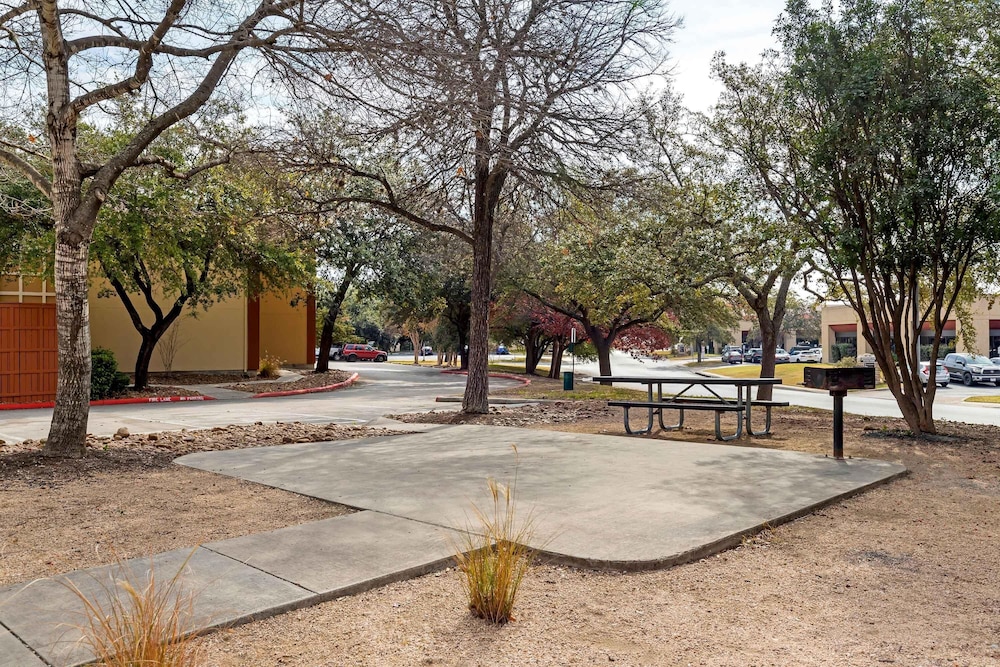 Extended Stay America - San Antonio - Airport 48/56